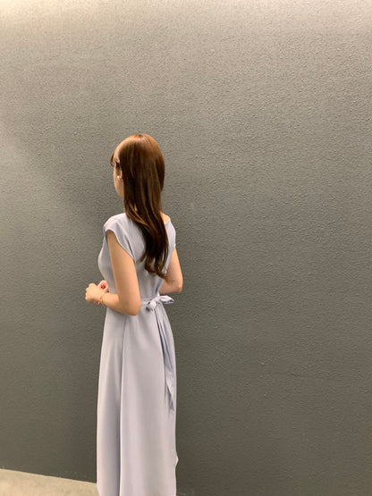 圓領壓褶收腰A字連身裙