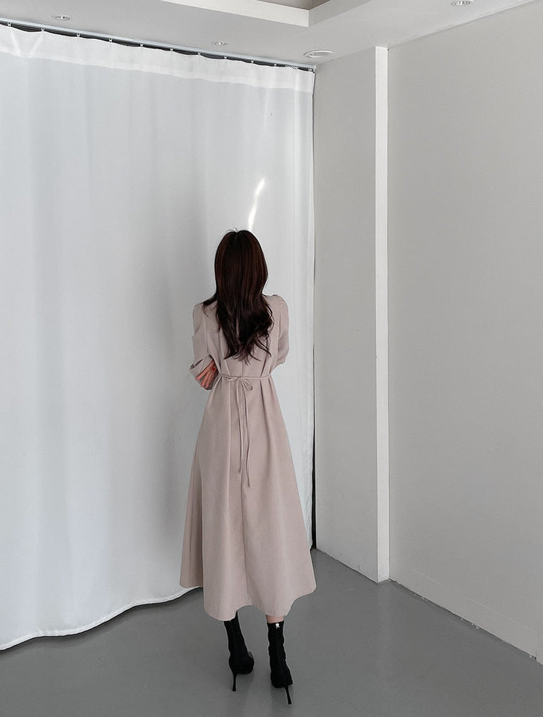 プリーツ付きタイウエストパフスリーブワンピース