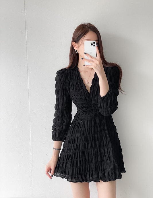 V領褶皺肌理感連身裙