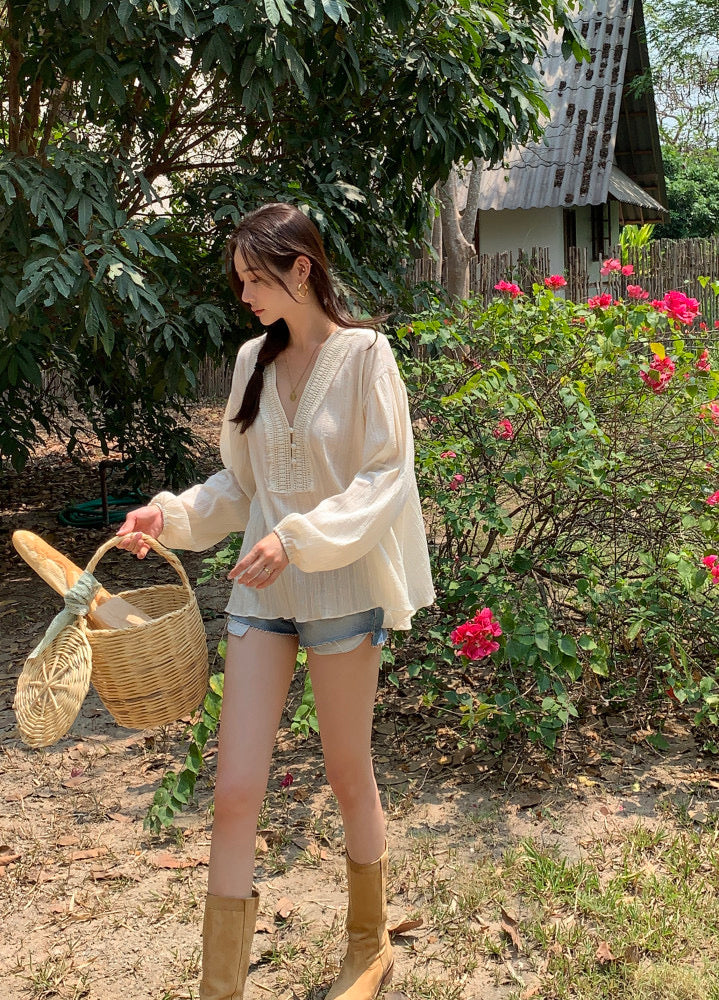 V領系扣泡泡袖恤衫