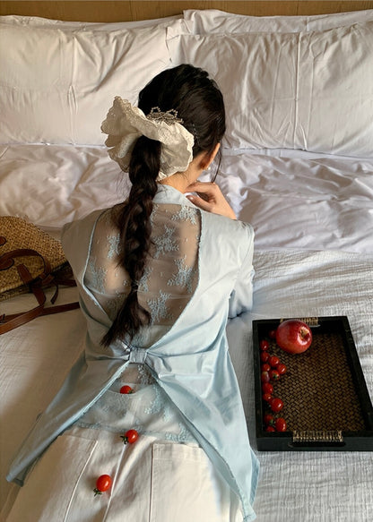 レース切り替えバックレスリボンブラウス