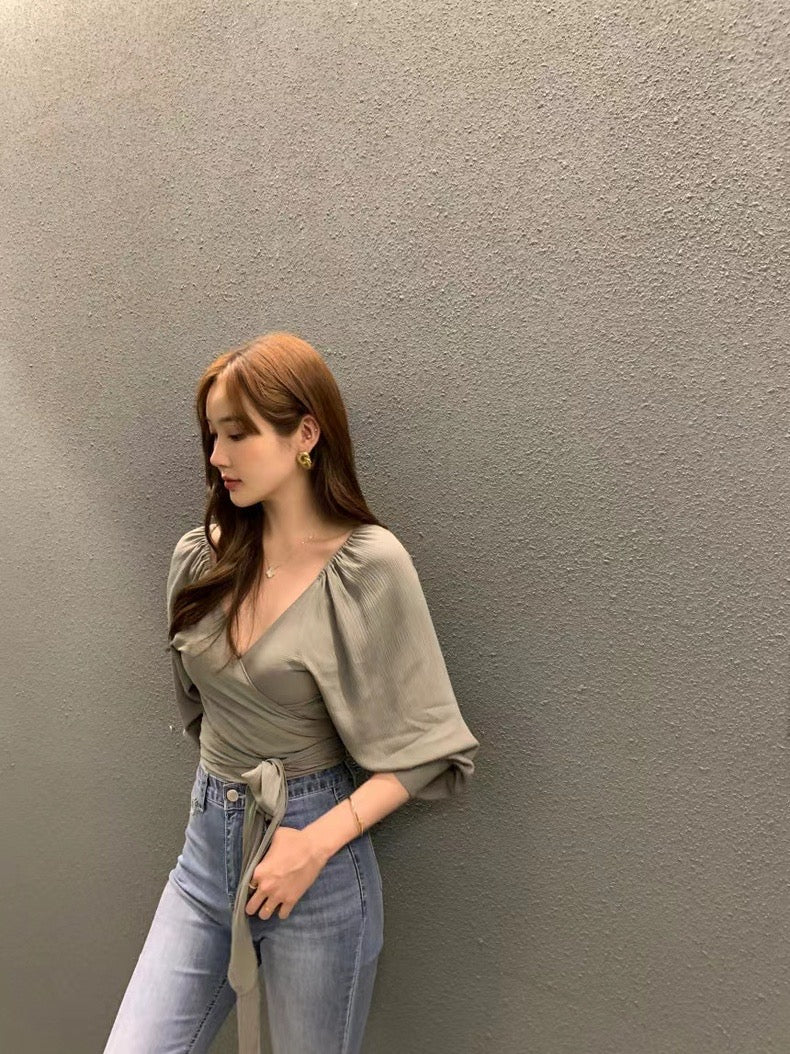 大V領綁帶收腰恤衫