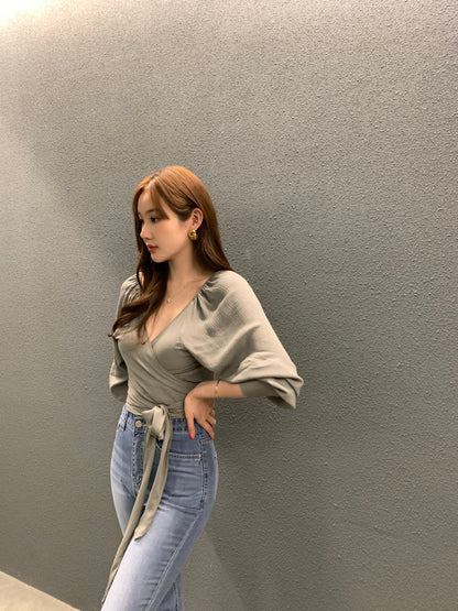 大V領綁帶收腰恤衫