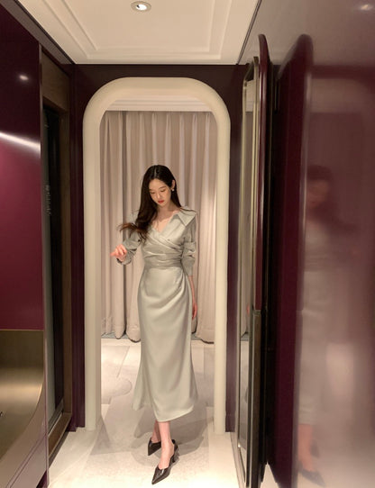 フリル襟ウエスト絞りパフスリーブワンピース