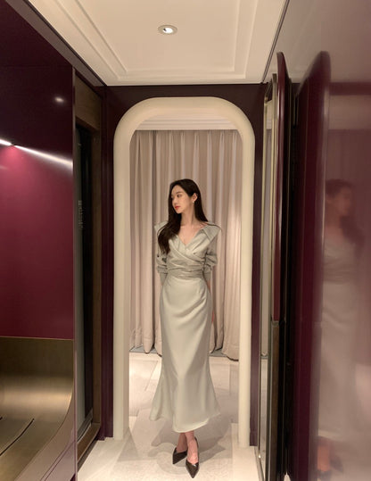 フリル襟ウエスト絞りパフスリーブワンピース