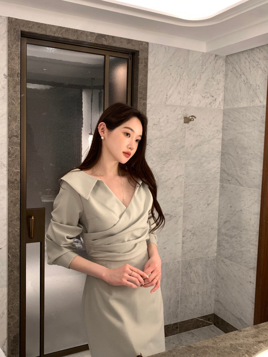 フリル襟ウエスト絞りパフスリーブワンピース