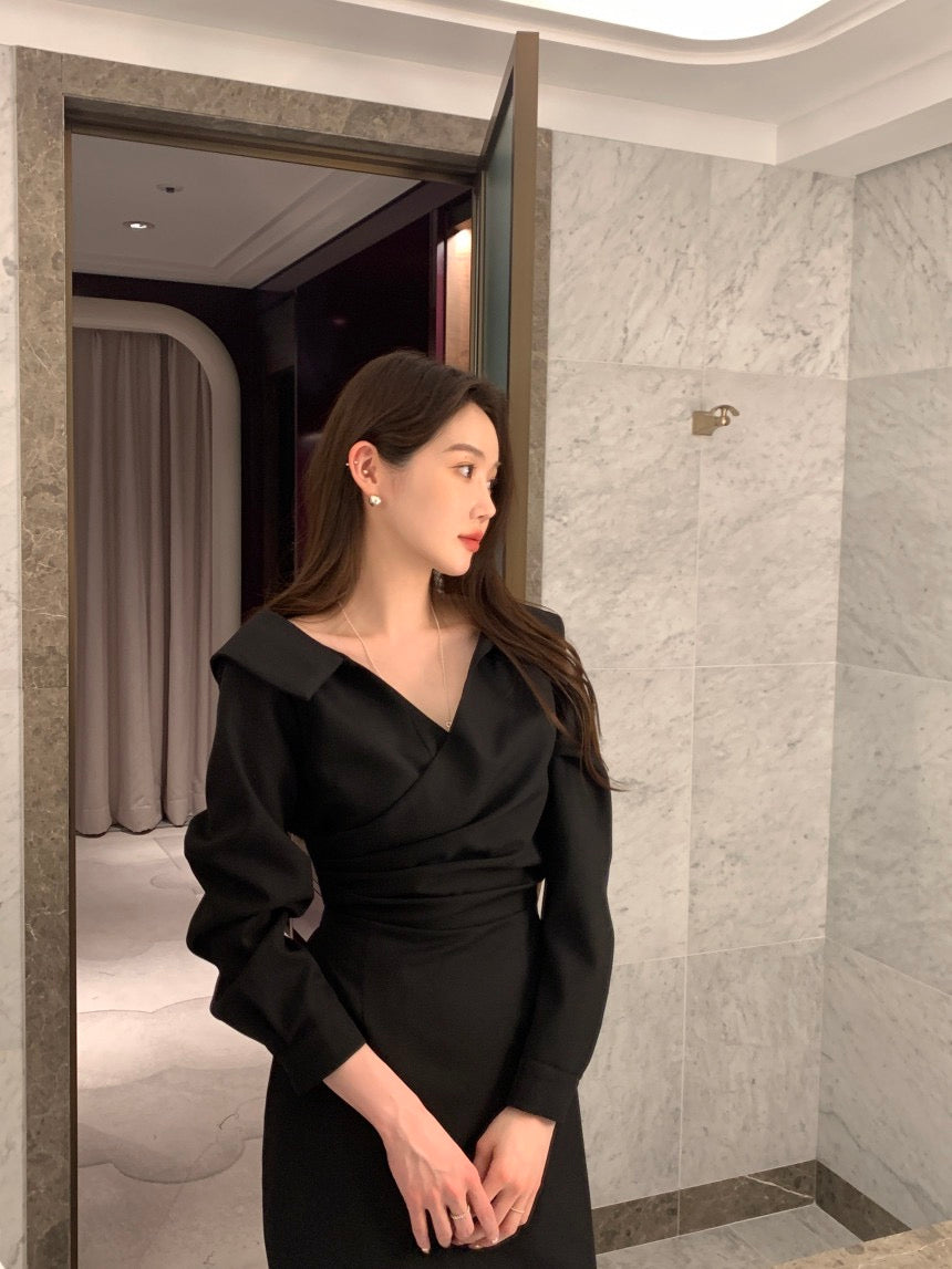 フリル襟ウエスト絞りパフスリーブワンピース