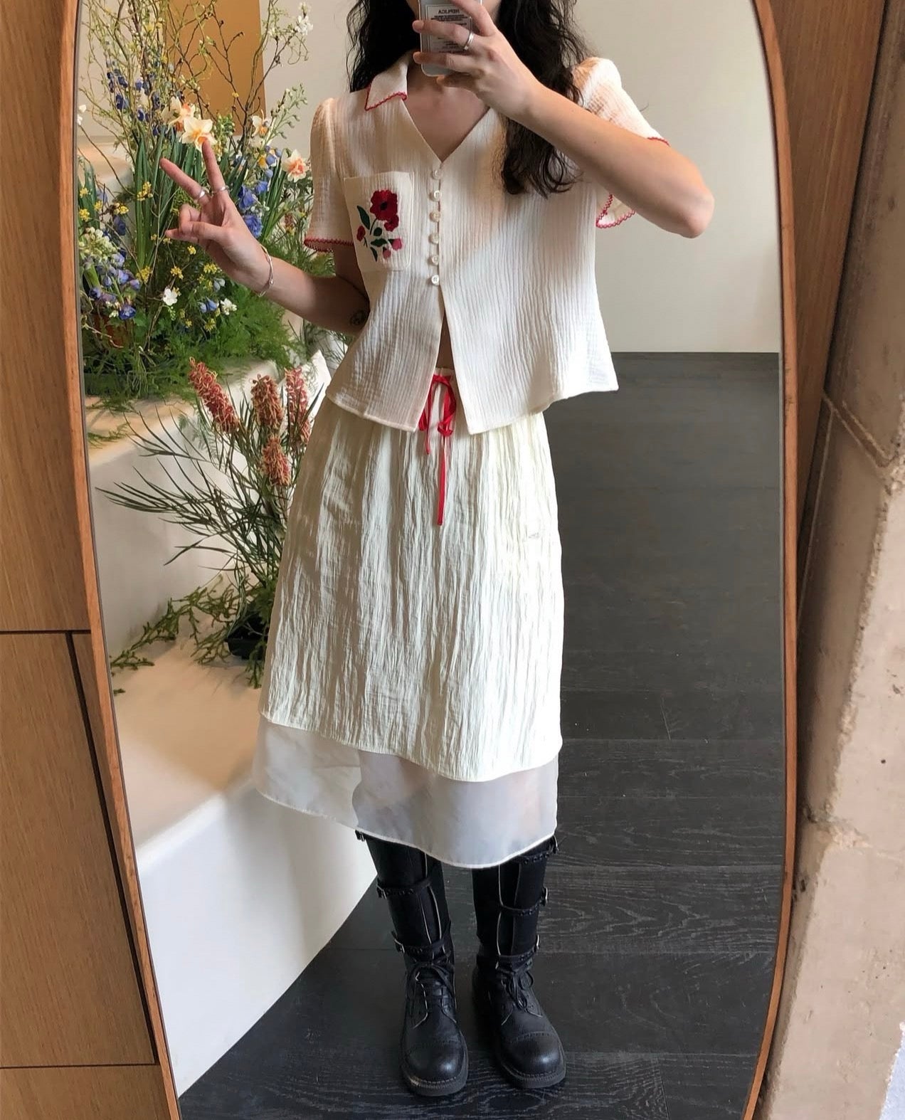 V領花朵刺繡top+半身裙set