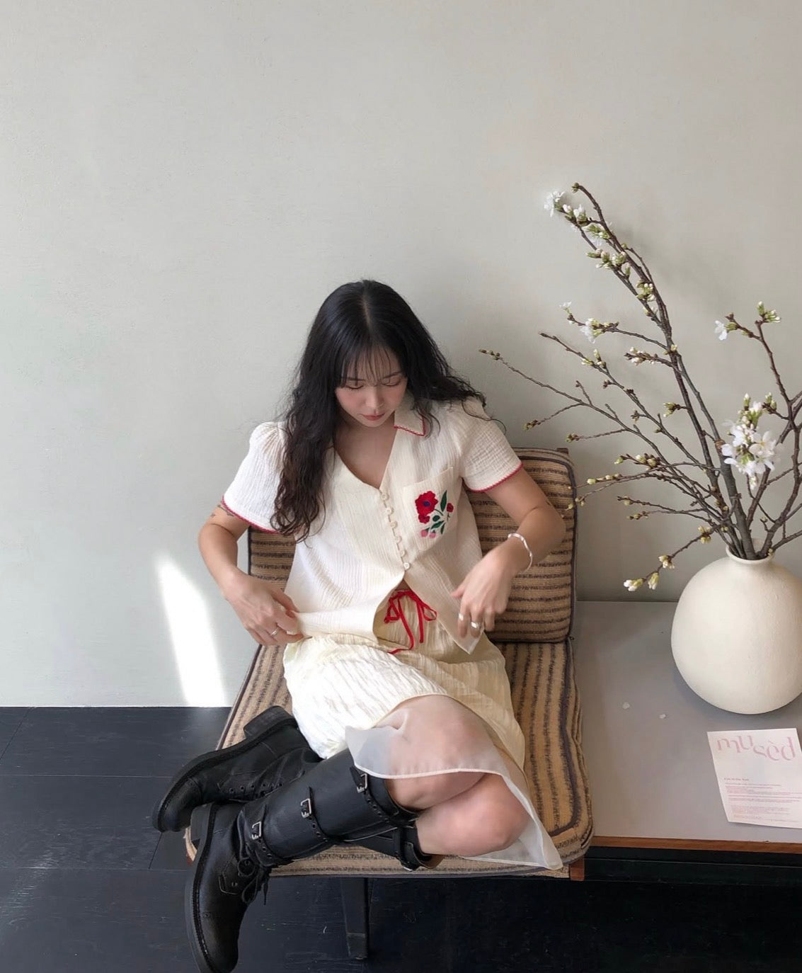 V領花朵刺繡top+半身裙set