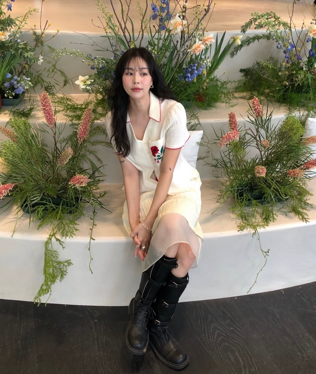 V領花朵刺繡top+半身裙set