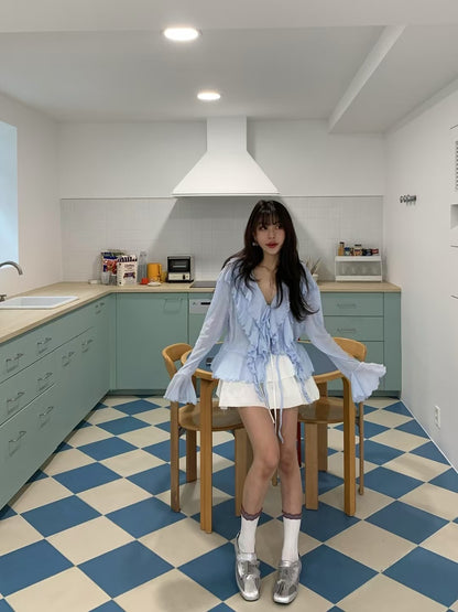 V領系帶喇叭袖恤衫