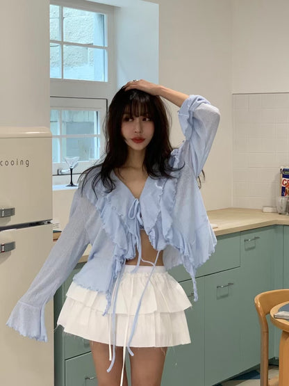 V領系帶喇叭袖恤衫