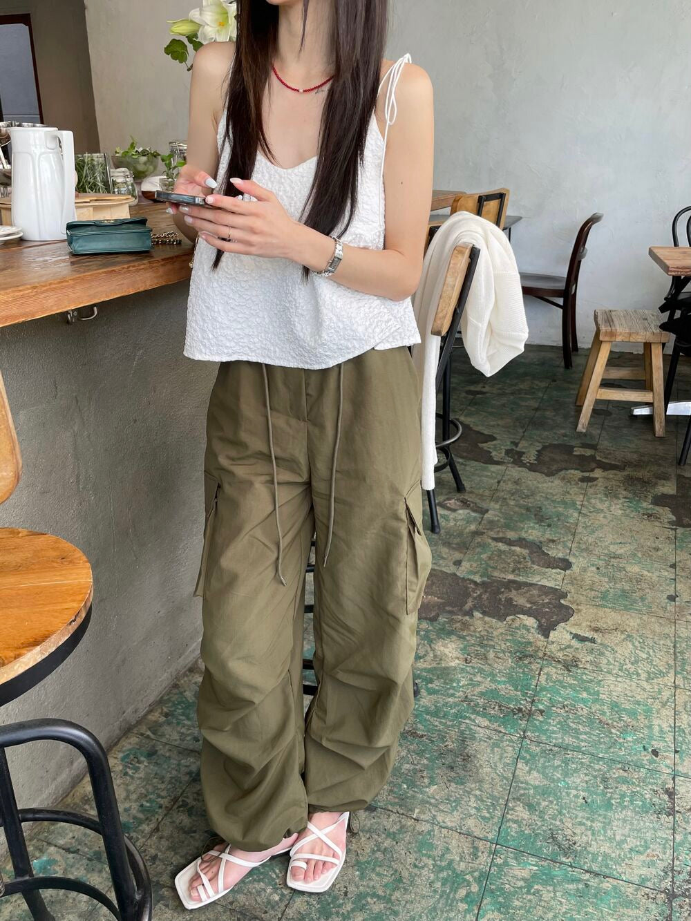 甜美系帶娃娃衫