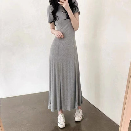 クルーネックフィットリブワンピース