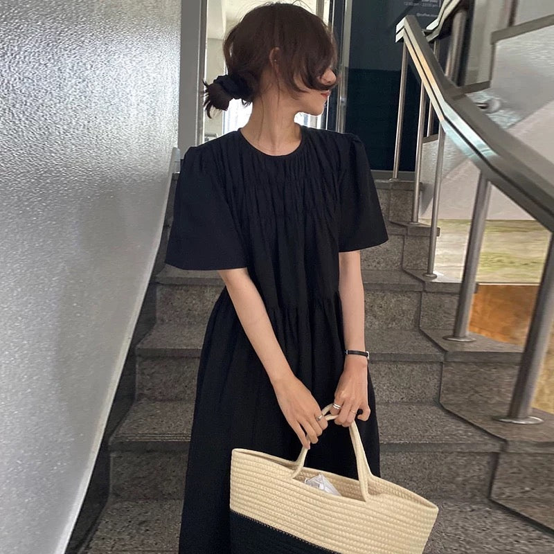 ラウンドネックプリーツ感コットンリネンワンピース