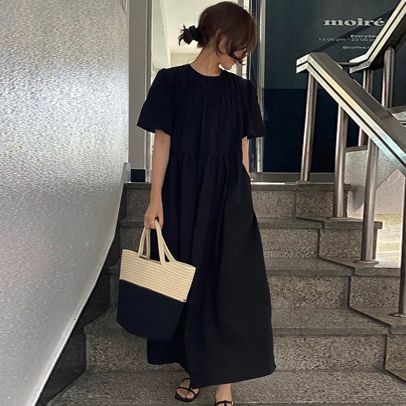 ラウンドネックプリーツ感コットンリネンワンピース