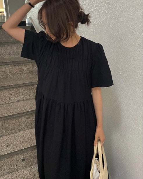 ラウンドネックプリーツ感コットンリネンワンピース