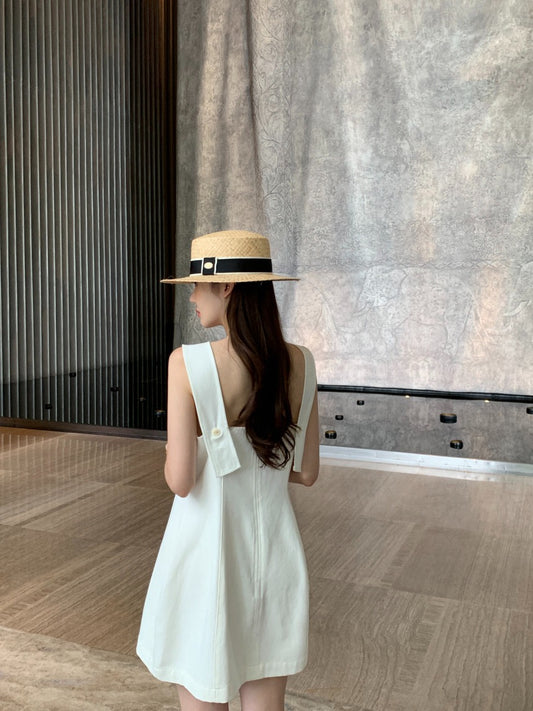 露背無袖連身裙