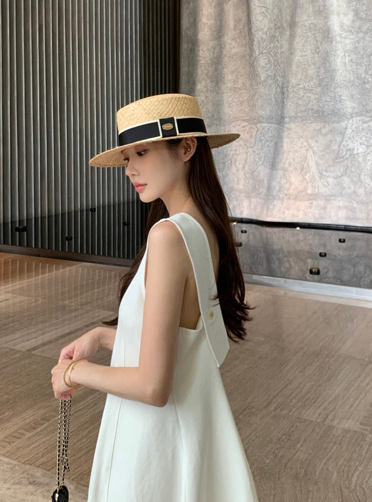 バックレスノースリーブドレス