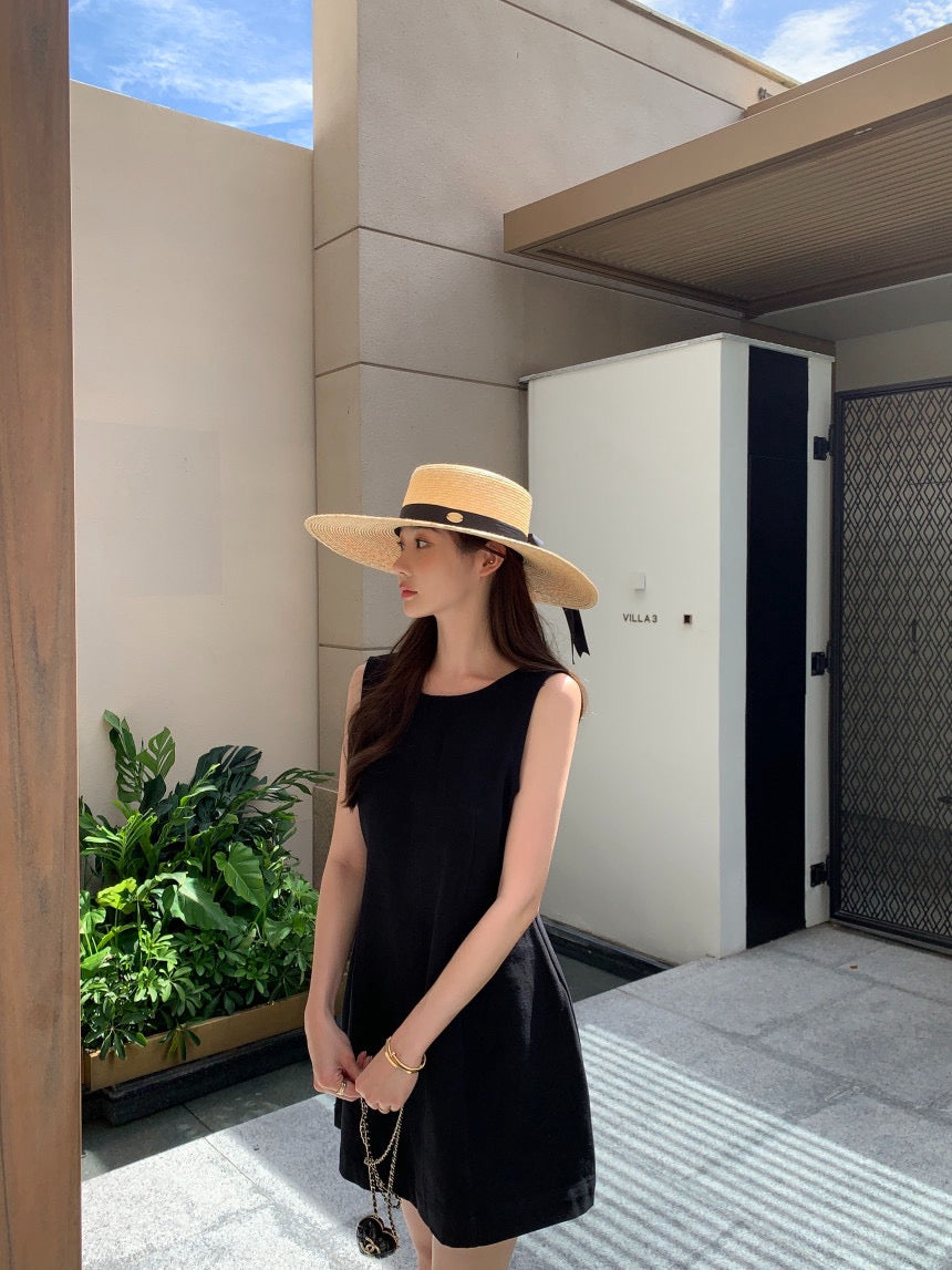 バックレスノースリーブドレス