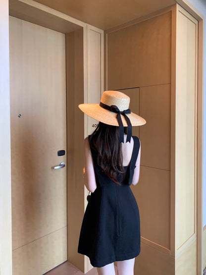 バックレスノースリーブドレス