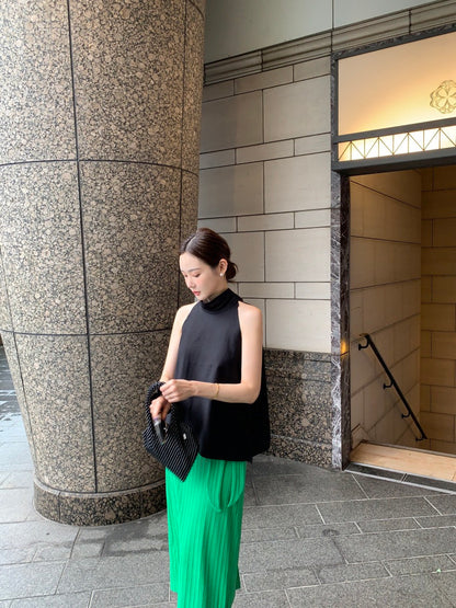 French Minimalist Tie Shirt