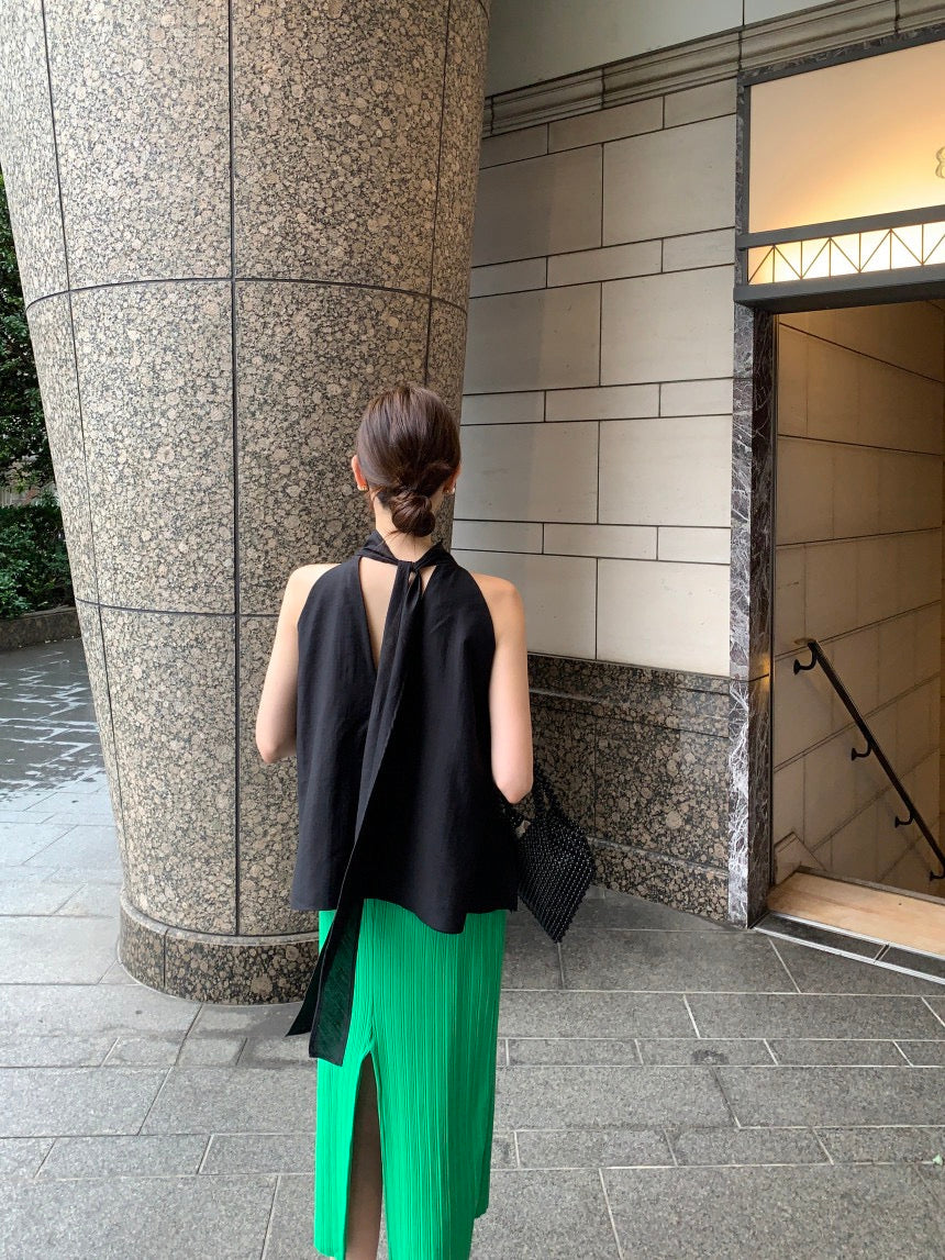 French Minimalist Tie Shirt