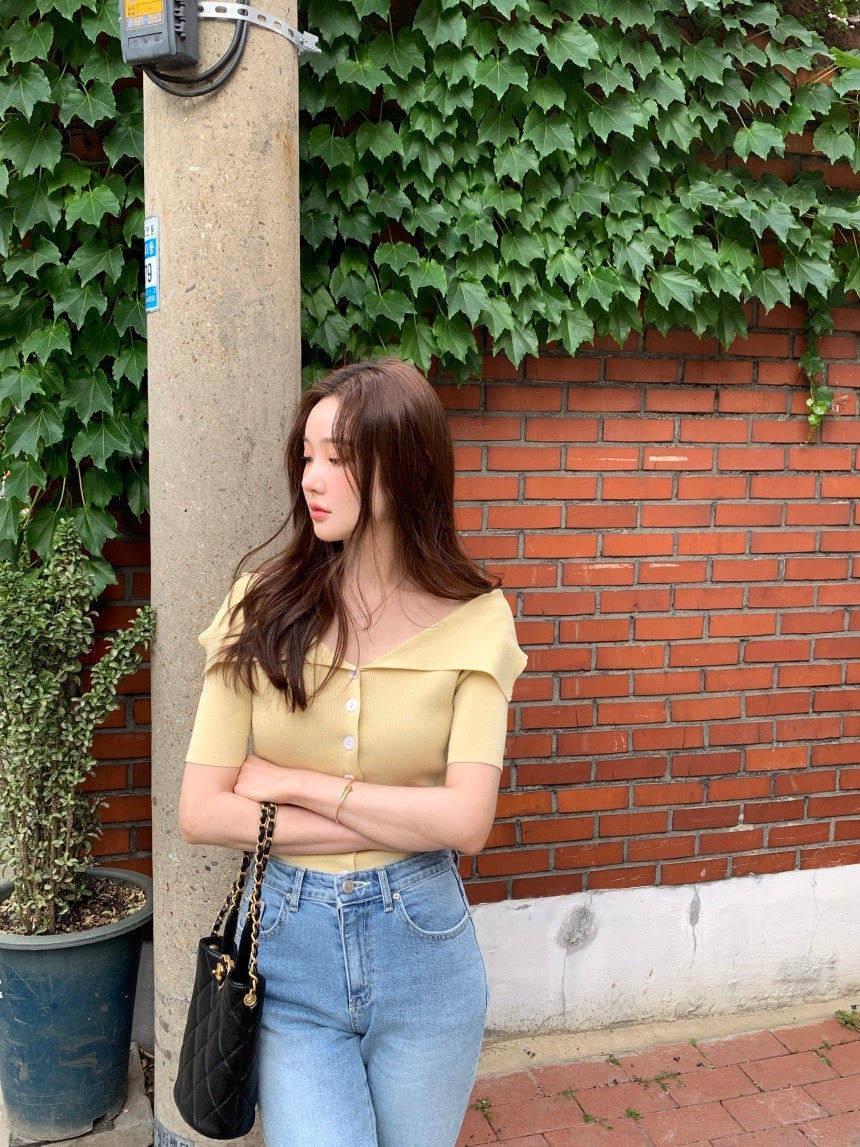 Off-shoulder Slim Fit Knitted Top