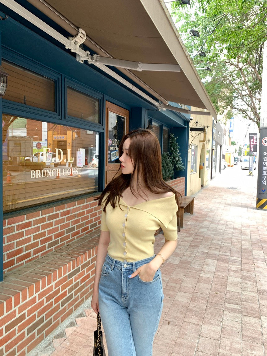 Off-shoulder Slim Fit Knitted Top