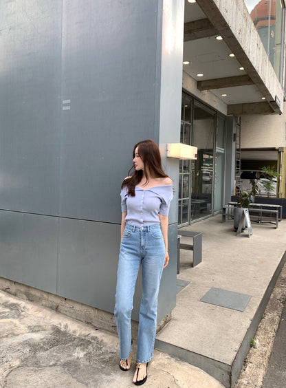 Off-shoulder Slim Fit Knitted Top