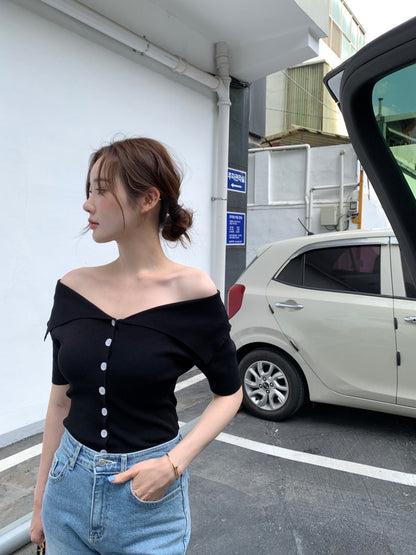 Off-shoulder Slim Fit Knitted Top