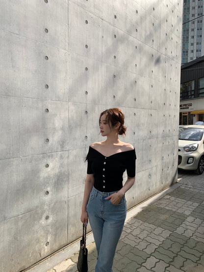 Off-shoulder Slim Fit Knitted Top