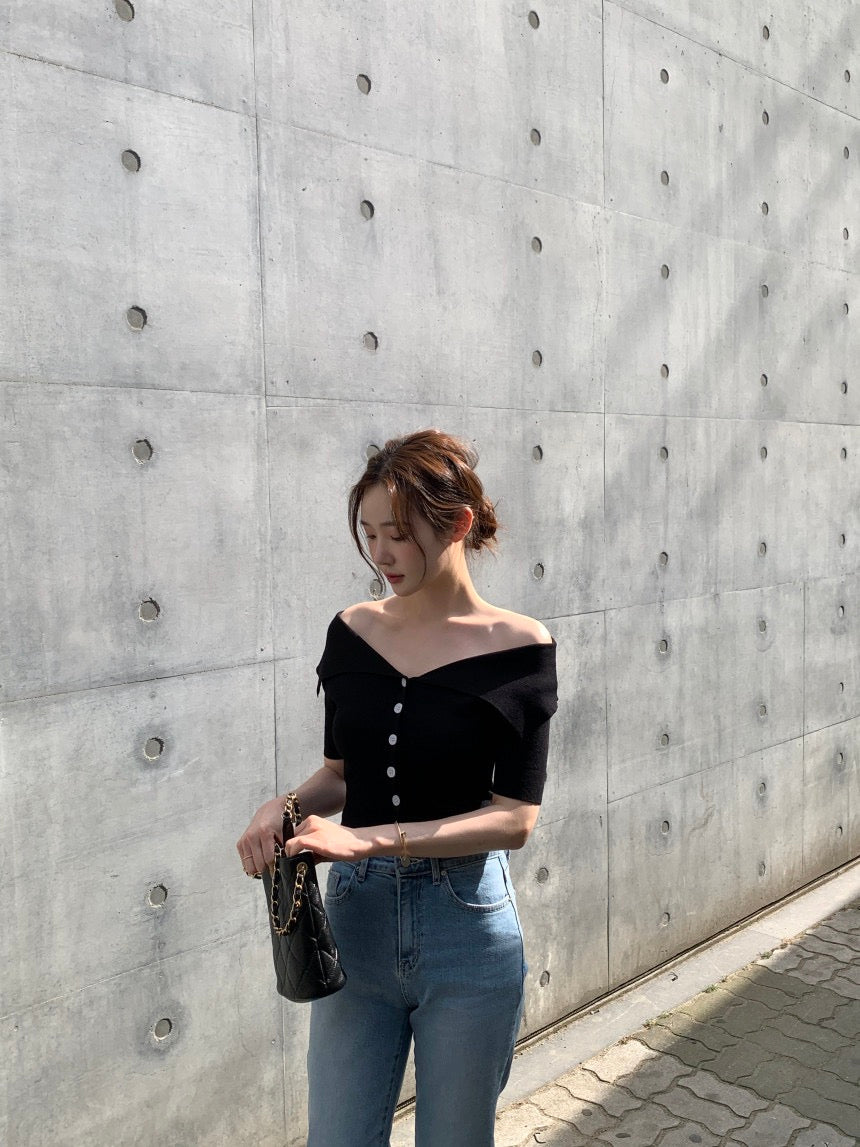 Off-shoulder Slim Fit Knitted Top