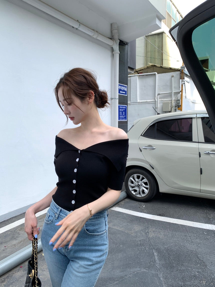 Off-shoulder Slim Fit Knitted Top