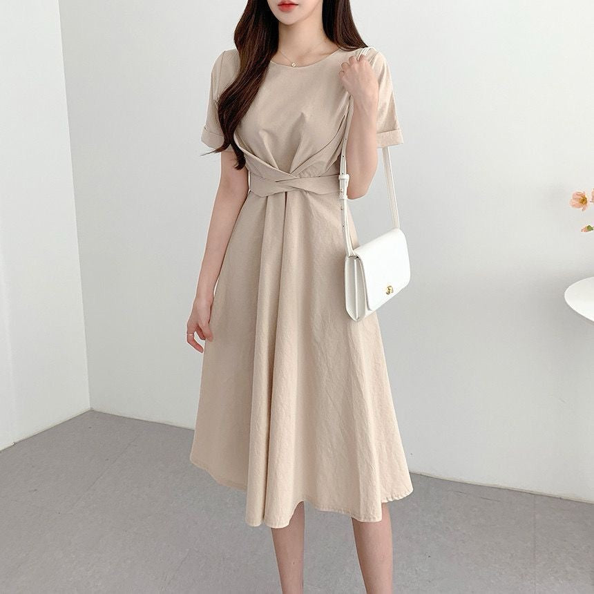 Elegant Knot-Tie Dress