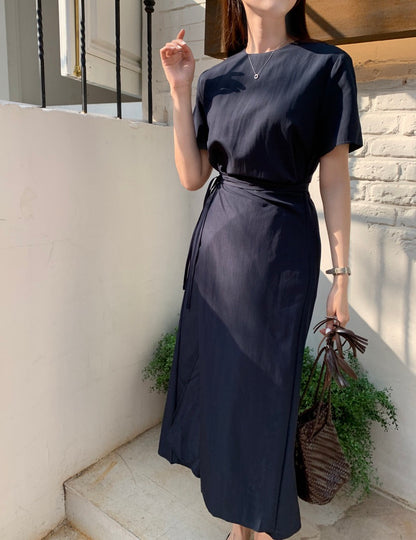 Round Neck Slim Fit Tie Waist Dress