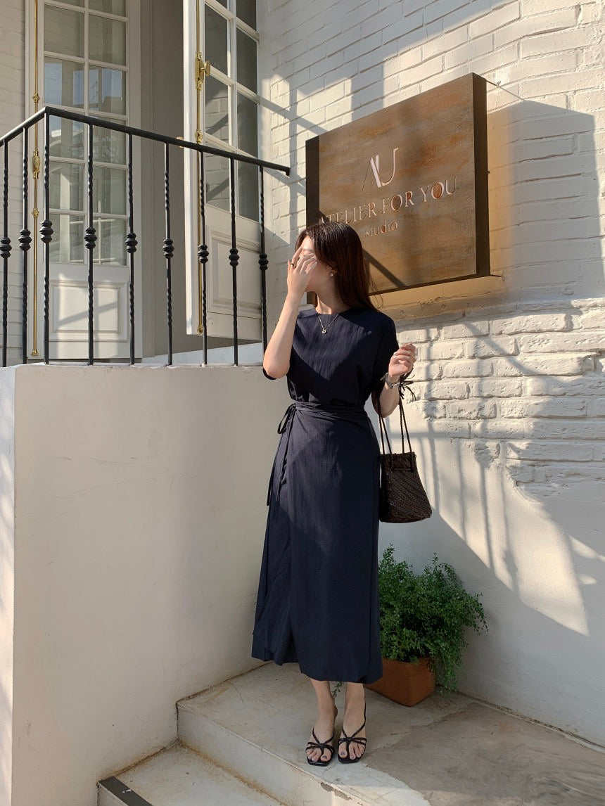 Round Neck Slim Fit Tie Waist Dress