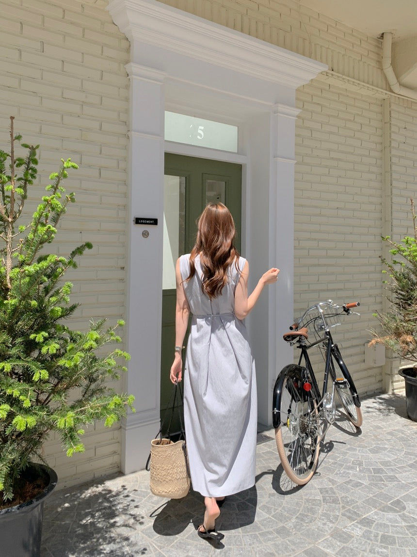 Sleeveless Back Design Dress