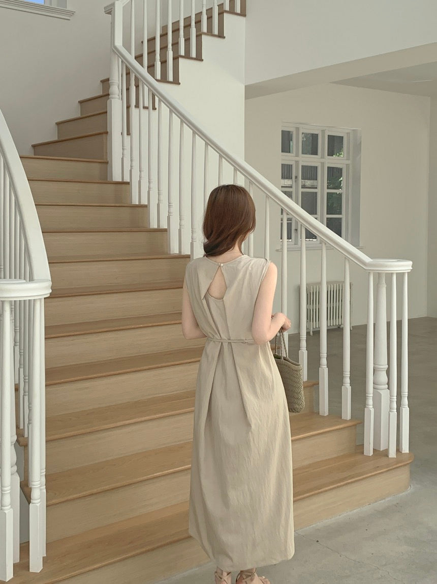 Sleeveless Back Design Dress