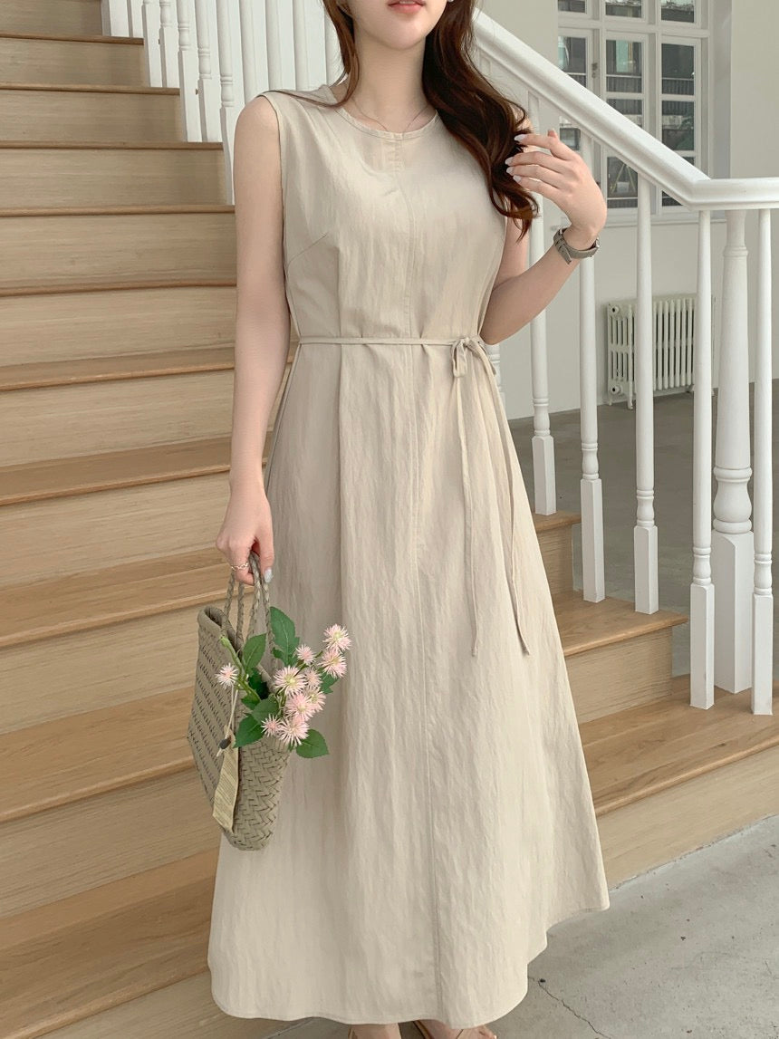 Sleeveless Back Design Dress