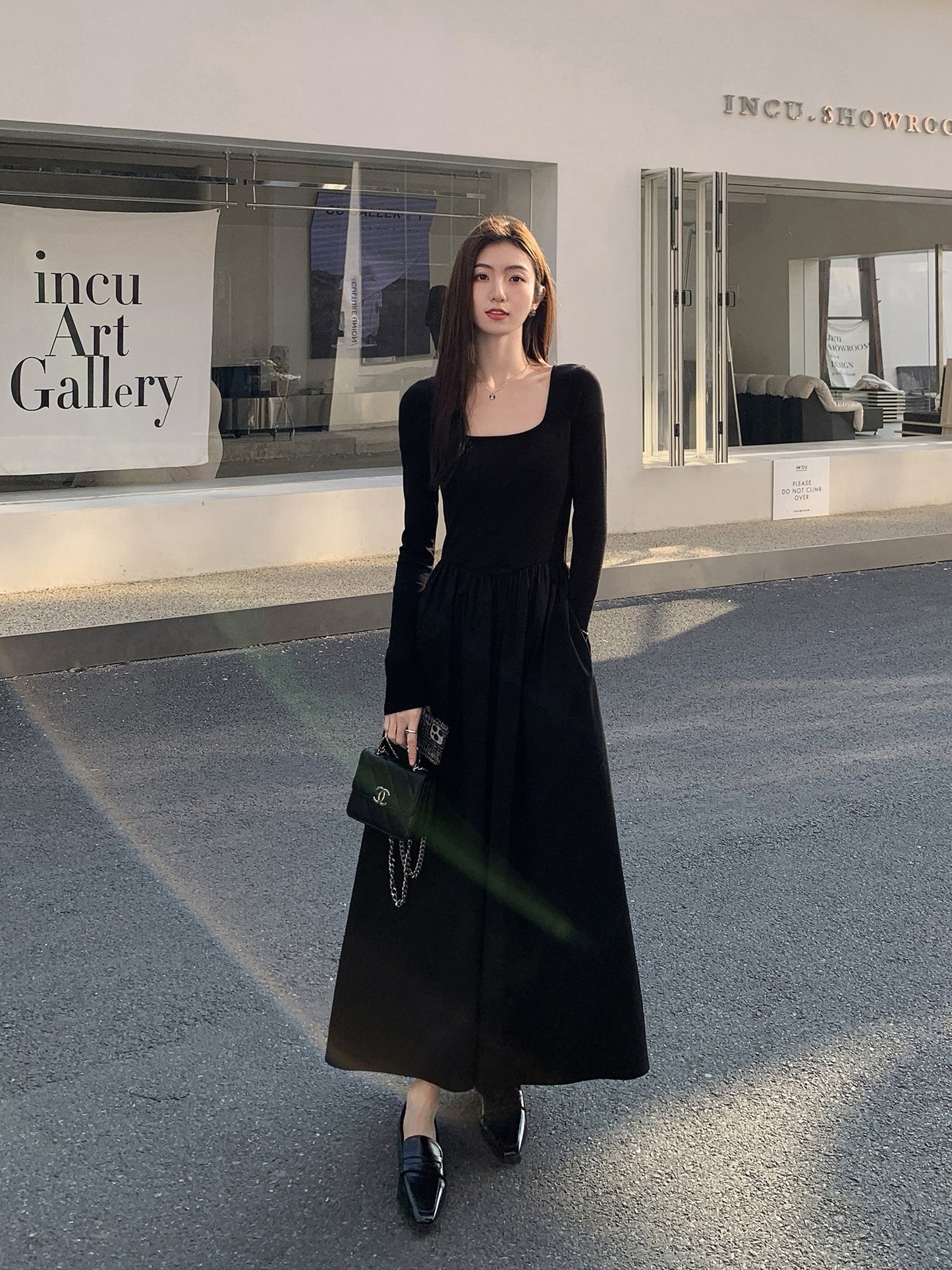 法式方領收腰顯瘦連身裙