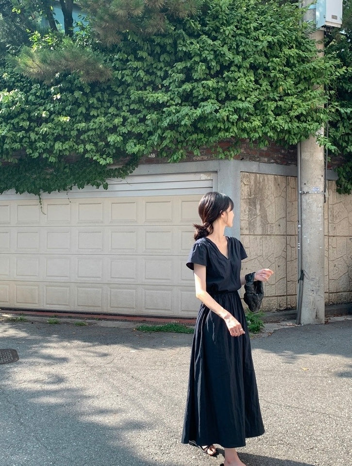 V領抽繩褶皺連身裙