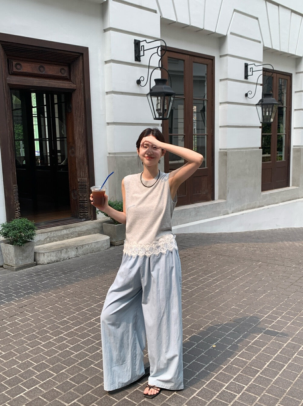 Lace Trim Hem Knitted Vest