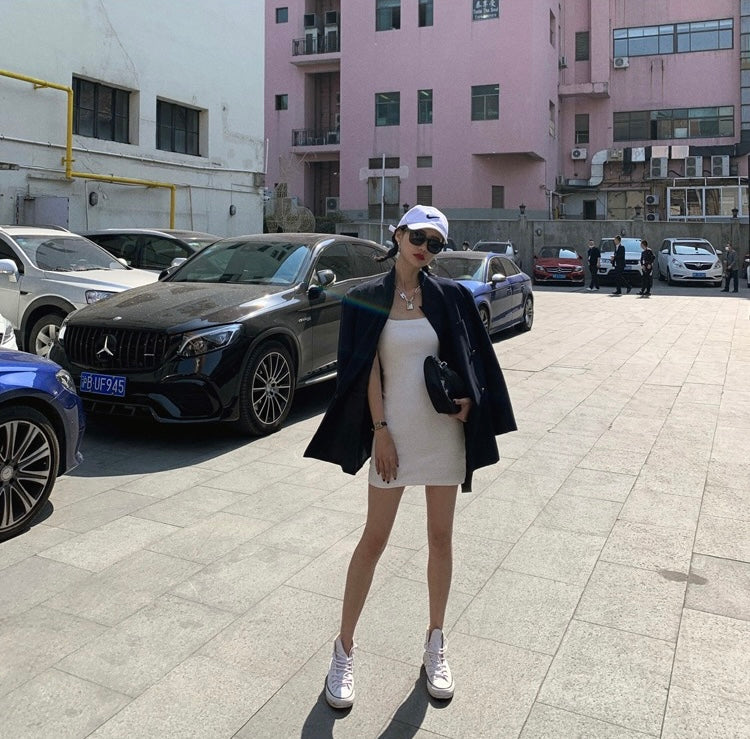 方領修身背心裙