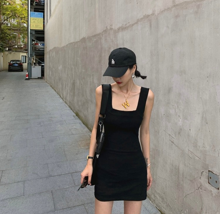 方領修身背心裙