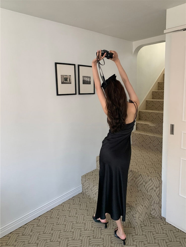 絲光緞面吊帶裙