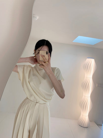 スタンドカラー斜めプリーツトップ+ハイウエストプリーツパンツセット