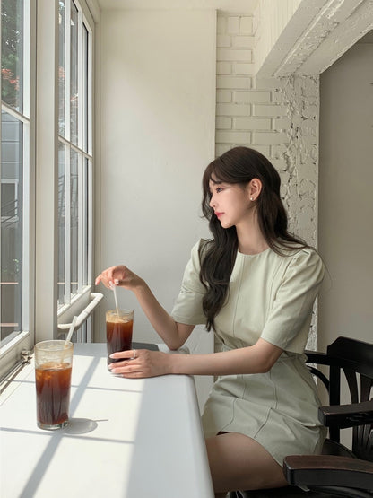 泡泡袖不規則連身裙