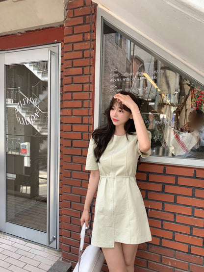 泡泡袖不規則連身裙