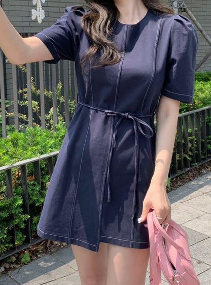 泡泡袖不規則連身裙